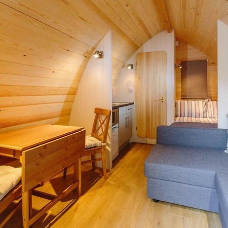 Mallow Glamping Pod Челтнъм Екстериор снимка